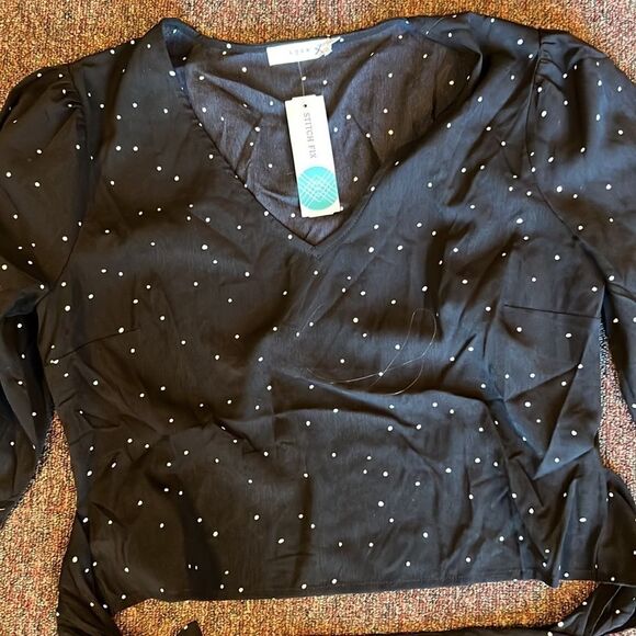 Nwt lush polka dot blouse M - Picture 4 of 7